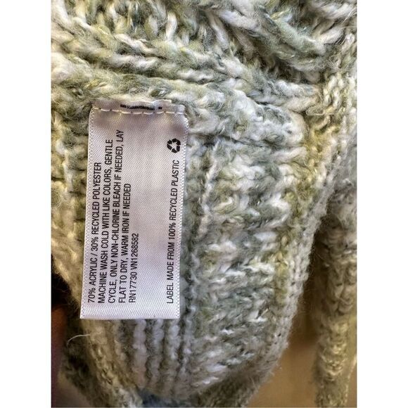Universal Thread Green and White Knit Bell Sleeve Sweater Size XS - Picture 5 of 6
